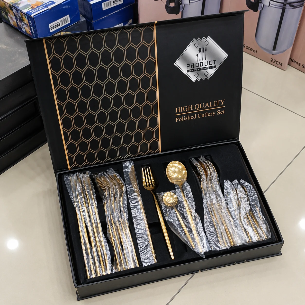 24PCs STAINLESS STEEL CUTLERY SET 1 24PCs STAINLESS STEEL CUTLERY SET